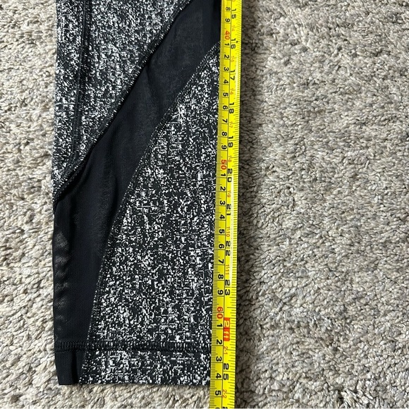 🎆 Lululemon Inspire Tight II Luxtreme Jacquard Black White 6 Running Leggings - Picture 8 of 11